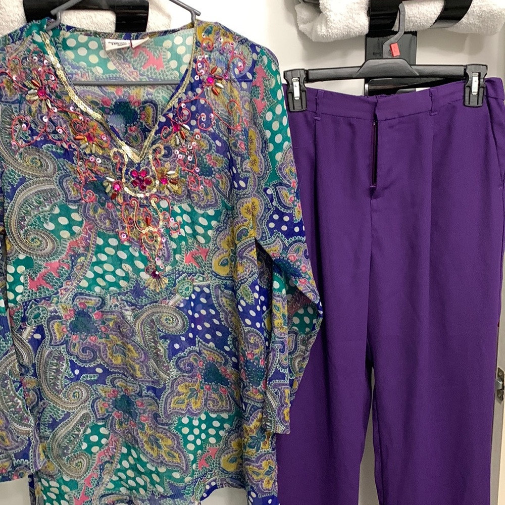 Tunic top medium with pants both for one price